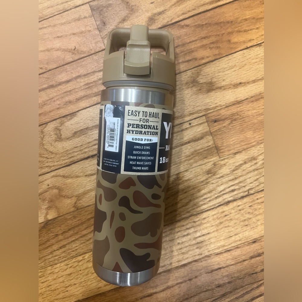 Yeti Camo 18-oz Stainless Steel Water Bottle - Tan, Brown- NEW